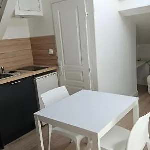 cocon-charpennes.hotels-rhonealpes.com/